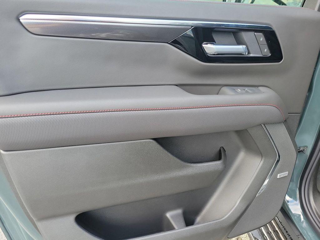 new 2026 Chevrolet Suburban car, priced at $77,243