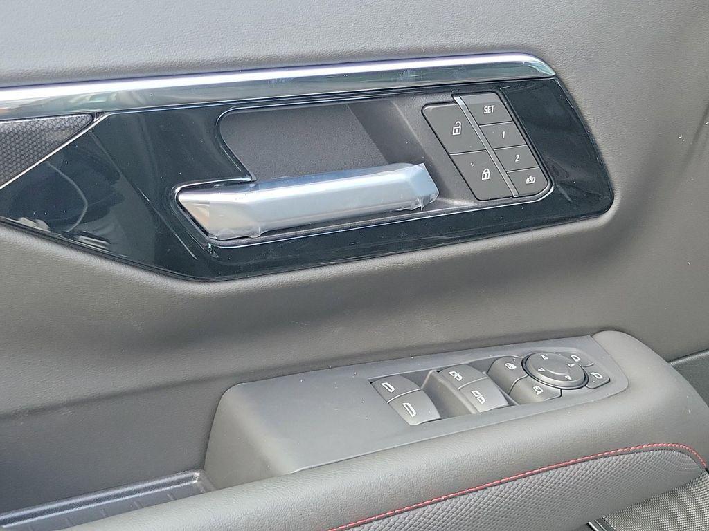 new 2026 Chevrolet Suburban car, priced at $77,243