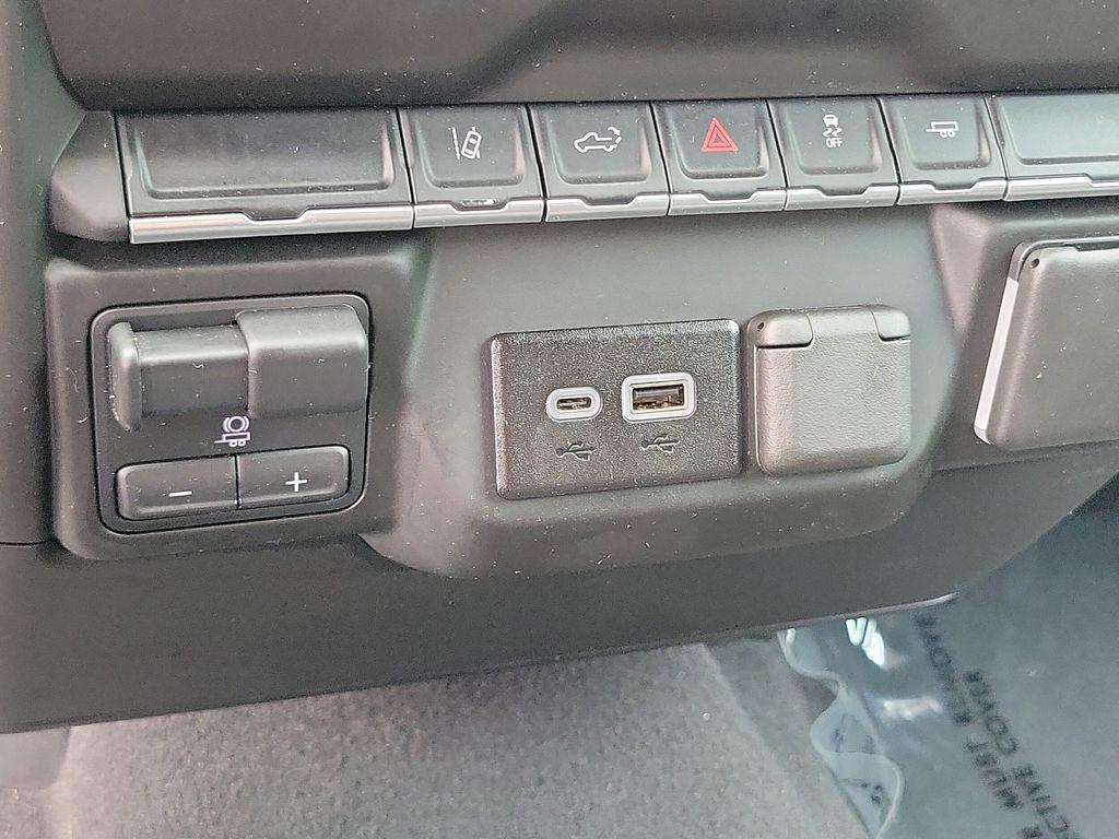 used 2024 Chevrolet Silverado 2500 car, priced at $42,691