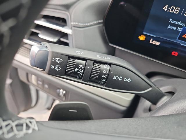 new 2025 Chevrolet Traverse car, priced at $41,279