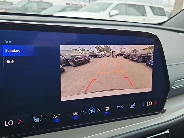 new 2025 Chevrolet Traverse car, priced at $41,279