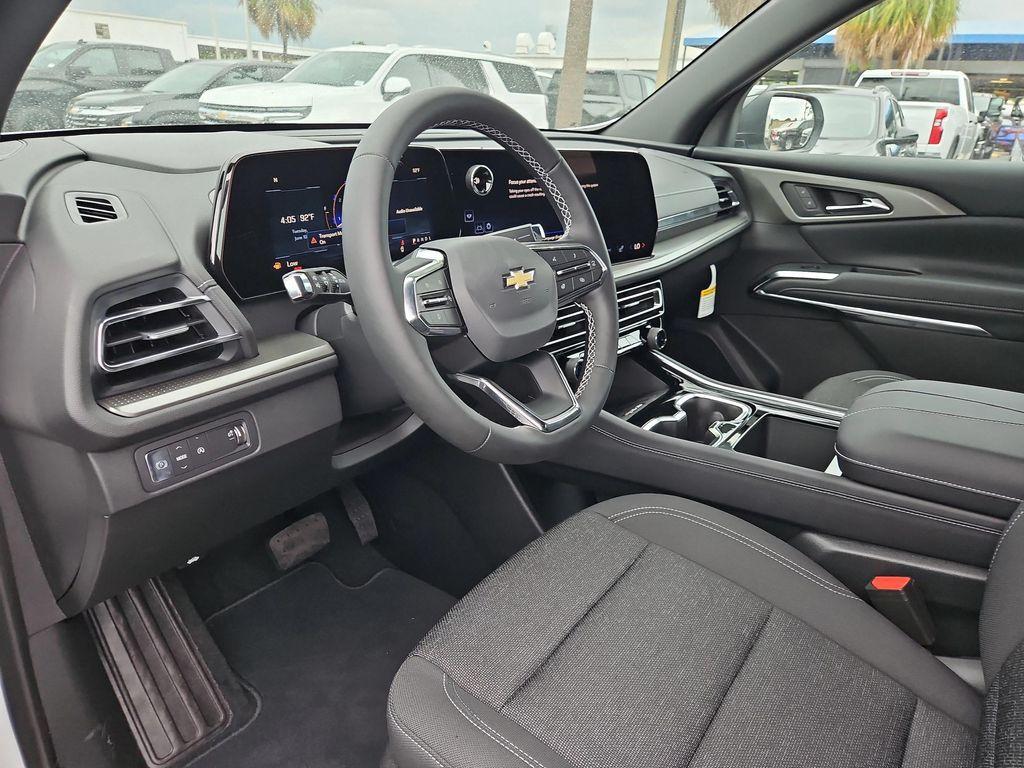 new 2025 Chevrolet Traverse car, priced at $41,279