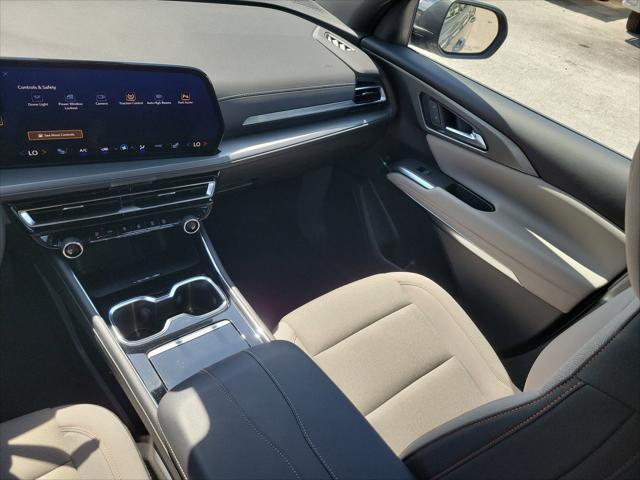 used 2024 Chevrolet Traverse car, priced at $36,997