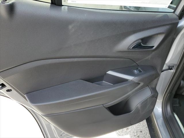 new 2025 Chevrolet Trax car, priced at $23,983