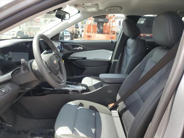 new 2025 Chevrolet Trax car, priced at $23,983