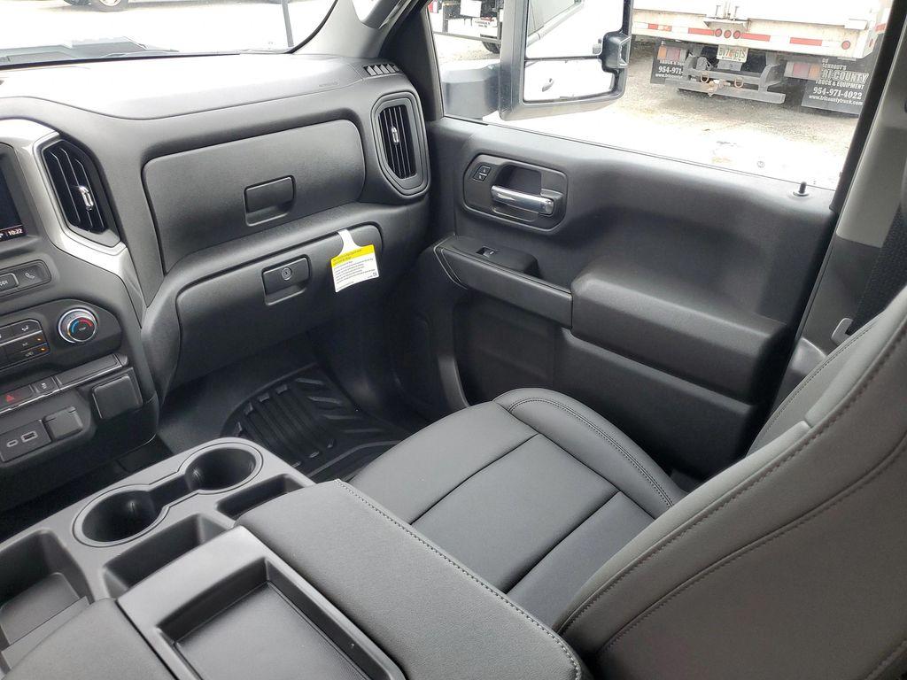 new 2024 Chevrolet Silverado 3500 car, priced at $77,243