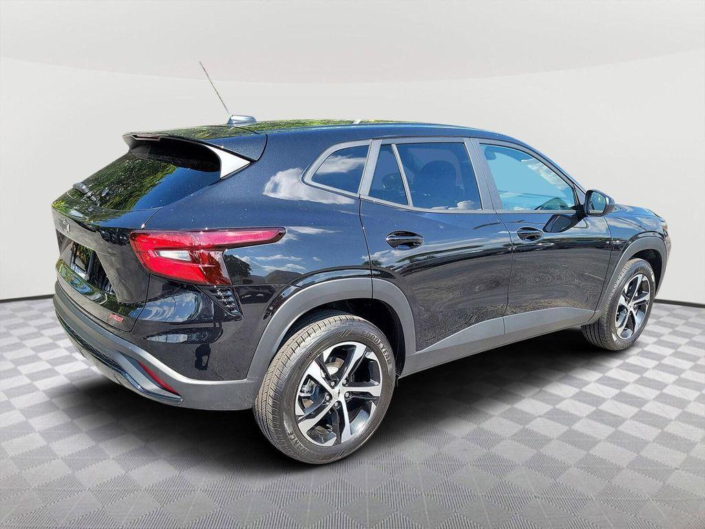 used 2025 Chevrolet Trax car, priced at $20,209