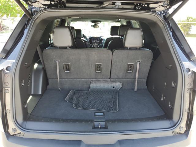used 2023 Chevrolet Traverse car, priced at $28,995