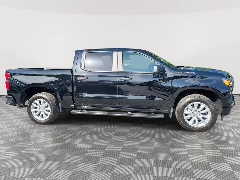 new 2026 Chevrolet Silverado 1500 car, priced at $42,195