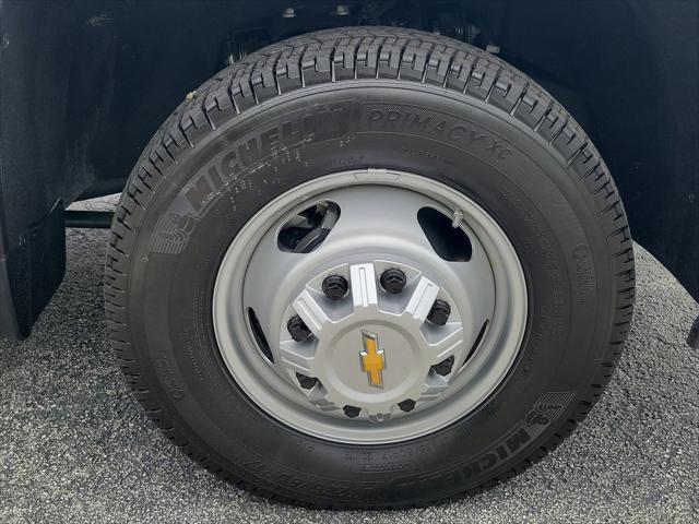 new 2025 Chevrolet Silverado 3500 car, priced at $42,704