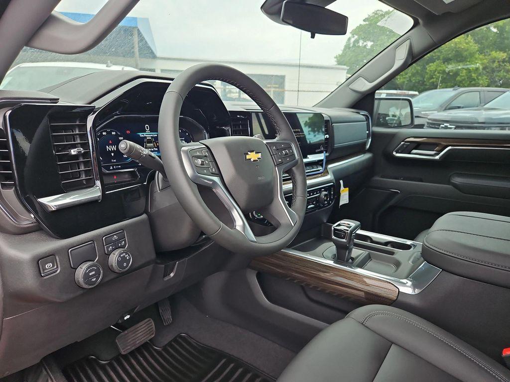 new 2025 Chevrolet Silverado 1500 car, priced at $50,578