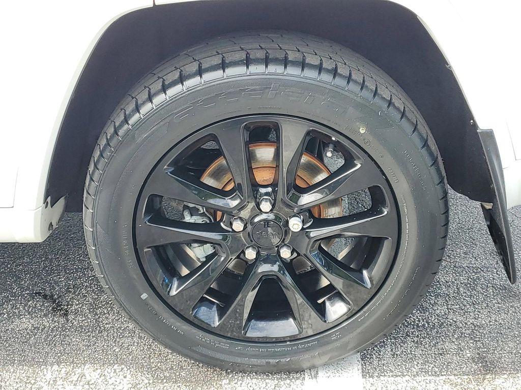 used 2021 Jeep Grand Cherokee car, priced at $15,189