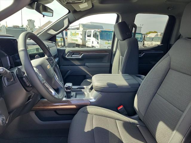 new 2025 Chevrolet Silverado 1500 car, priced at $45,239