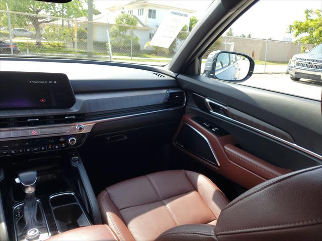 used 2024 Kia Telluride car, priced at $40,903