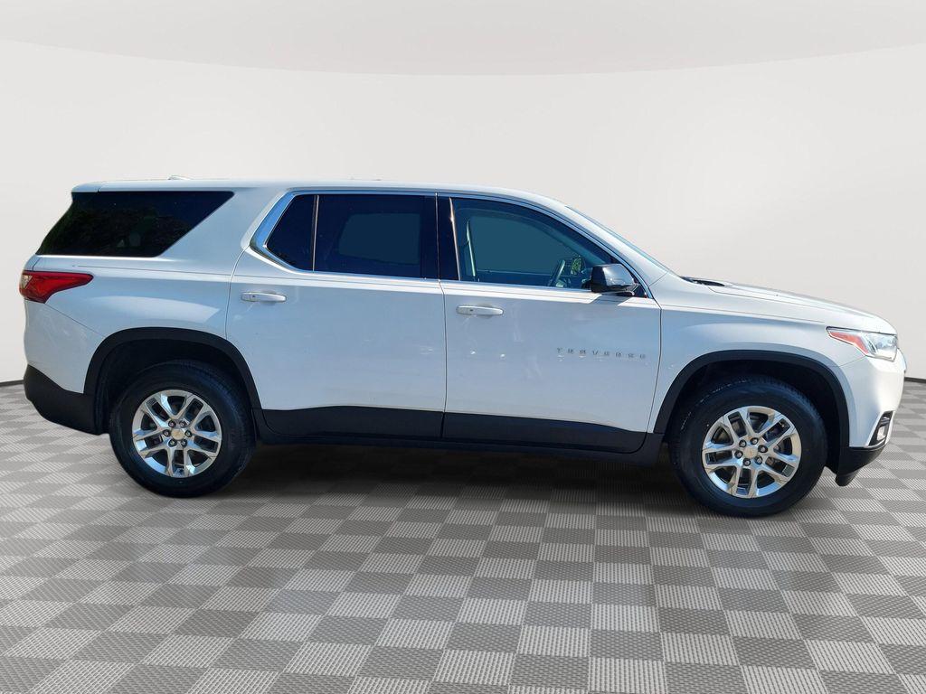 used 2020 Chevrolet Traverse car, priced at $16,999