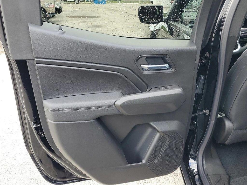 new 2025 Chevrolet Colorado car, priced at $40,803