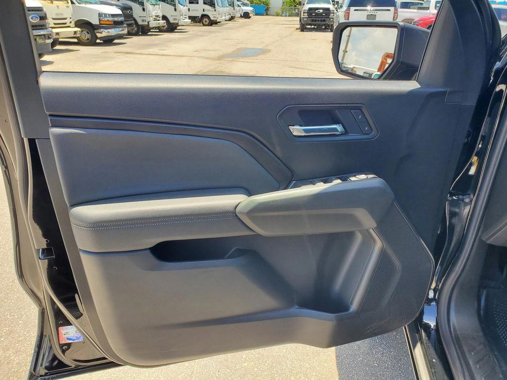 new 2025 Chevrolet Colorado car, priced at $40,877