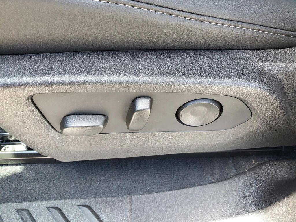 new 2025 Chevrolet Colorado car, priced at $40,877