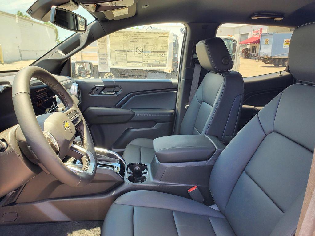 new 2025 Chevrolet Colorado car, priced at $40,877