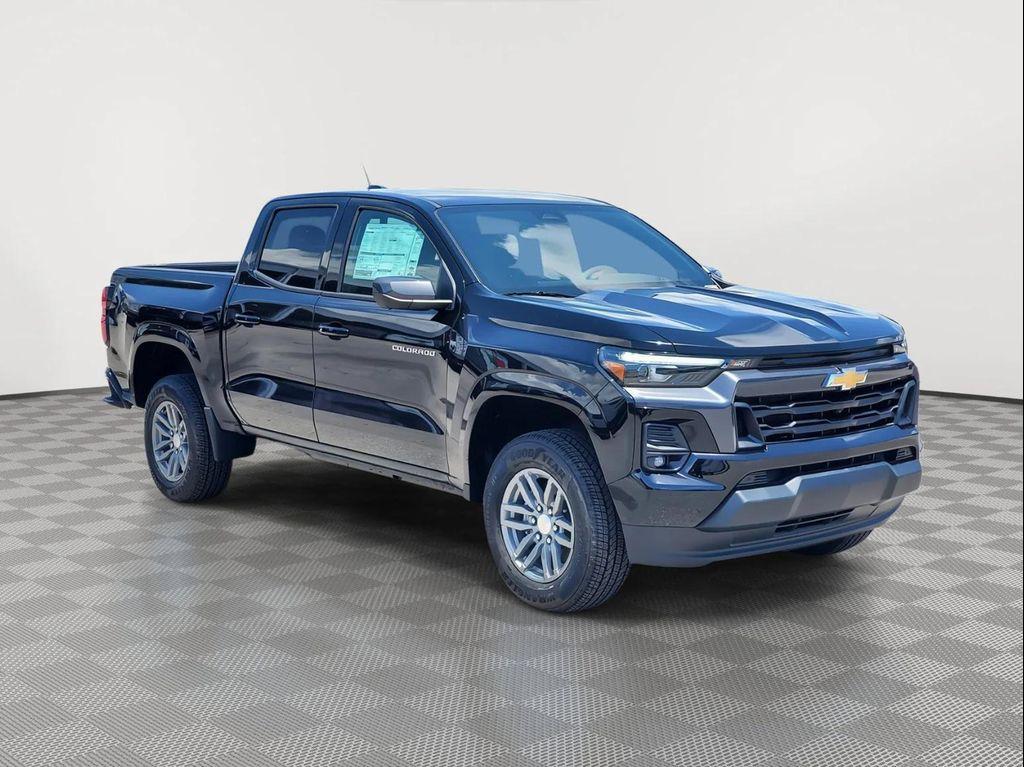 new 2025 Chevrolet Colorado car, priced at $40,877