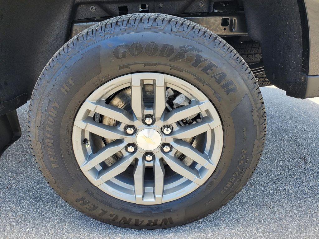 new 2025 Chevrolet Colorado car, priced at $40,877