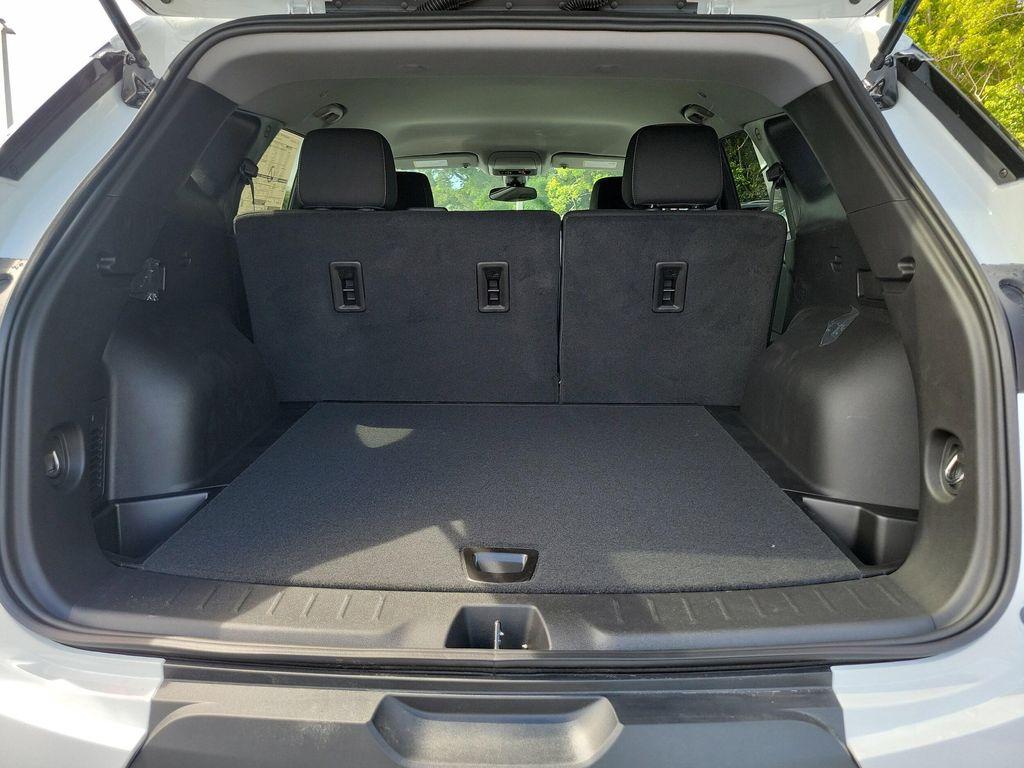 new 2025 Chevrolet Blazer car, priced at $31,268