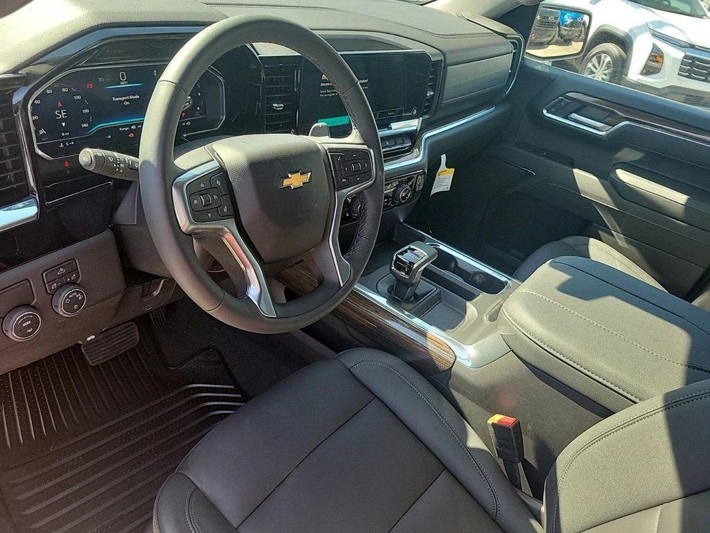 new 2025 Chevrolet Silverado 1500 car, priced at $49,078