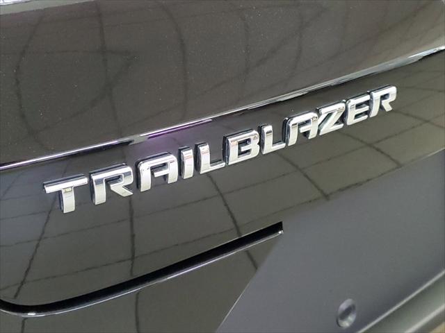 new 2025 Chevrolet TrailBlazer car, priced at $27,031