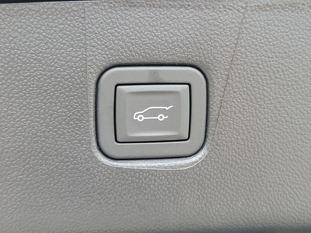 new 2025 Chevrolet Blazer car, priced at $39,860