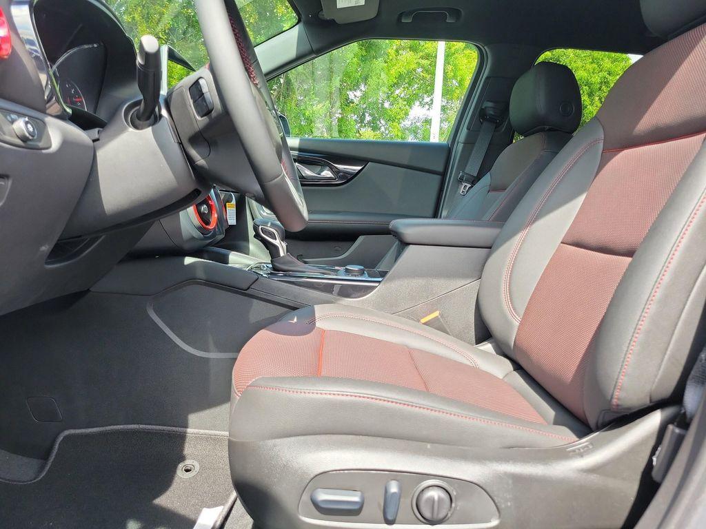 new 2025 Chevrolet Blazer car, priced at $39,860