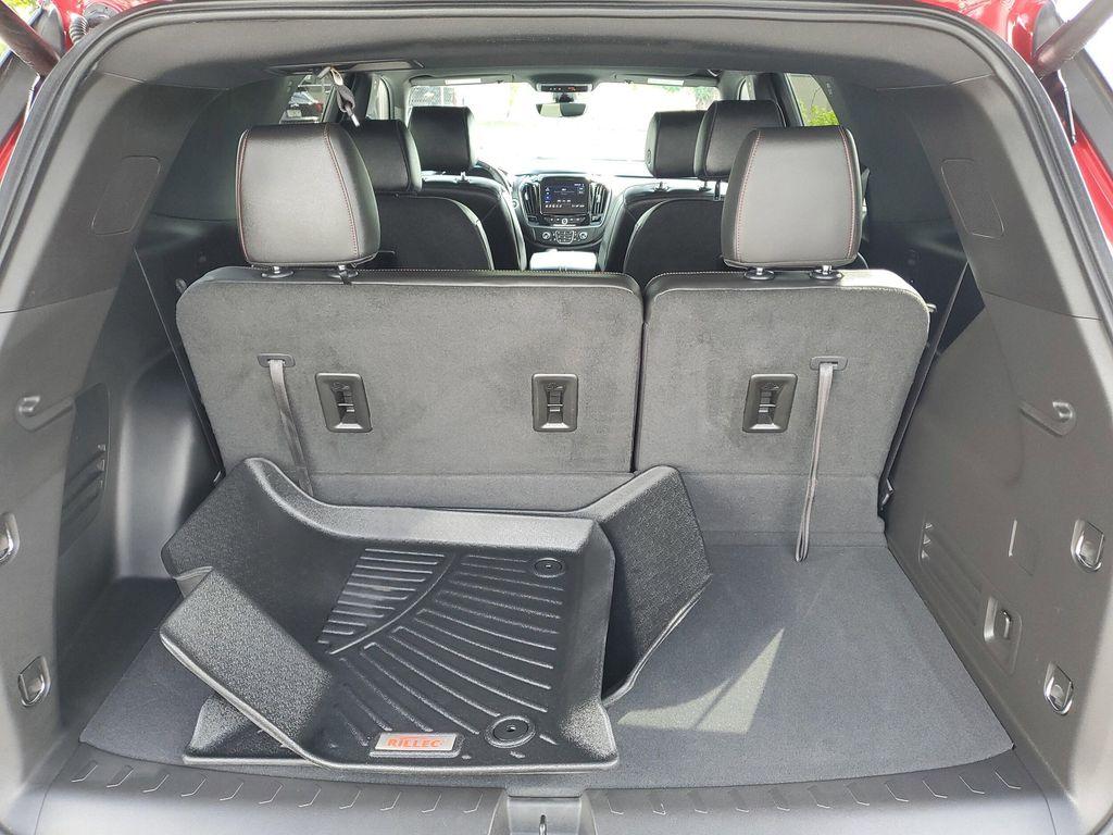 used 2024 Chevrolet Traverse car, priced at $39,999