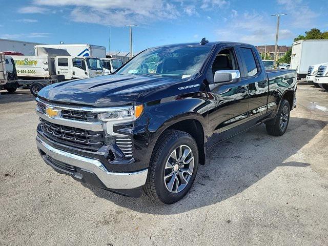 new 2025 Chevrolet Silverado 1500 car, priced at $46,329