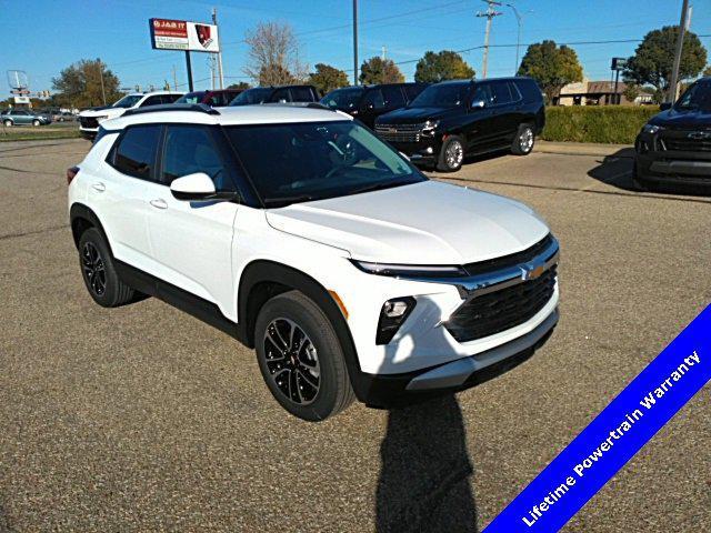 new 2025 Chevrolet TrailBlazer car, priced at $27,515