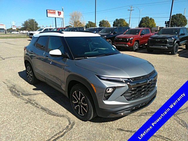 new 2025 Chevrolet TrailBlazer car, priced at $29,625