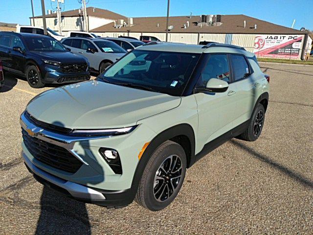 new 2025 Chevrolet TrailBlazer car, priced at $27,515