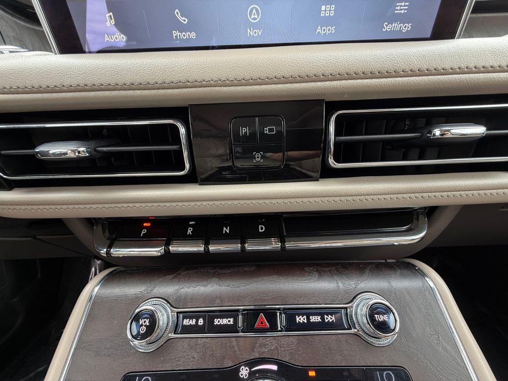 used 2020 Lincoln Aviator car, priced at $28,000