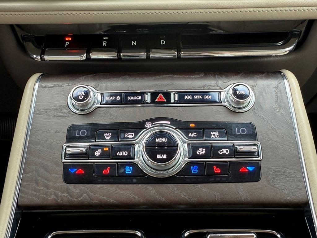 used 2020 Lincoln Aviator car, priced at $28,000