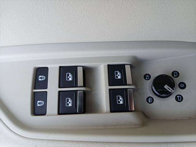 used 2021 Audi e-tron car, priced at $23,000
