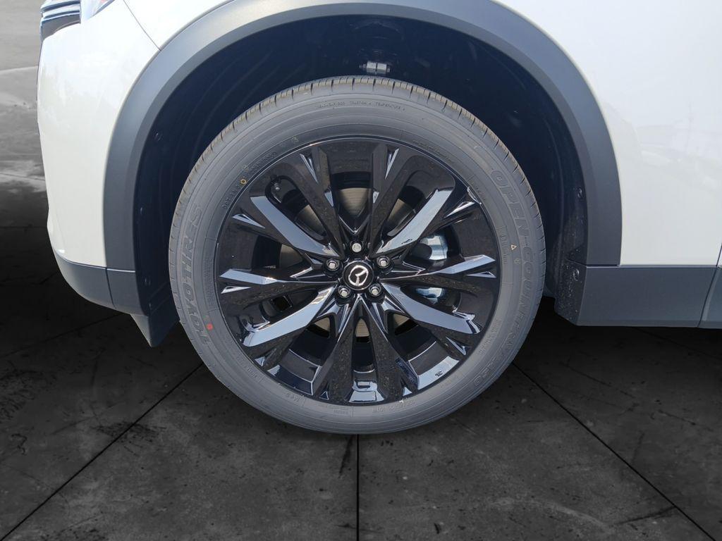 new 2025 Mazda CX-90 car, priced at $43,777