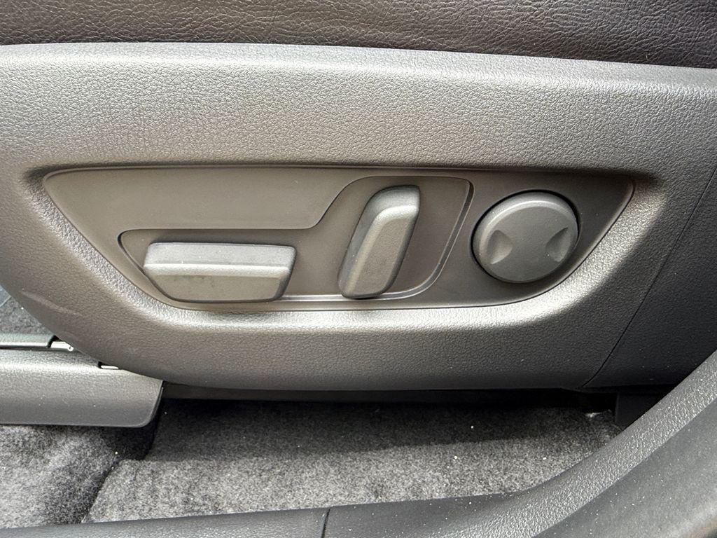 new 2025 Mazda CX-90 car, priced at $37,986