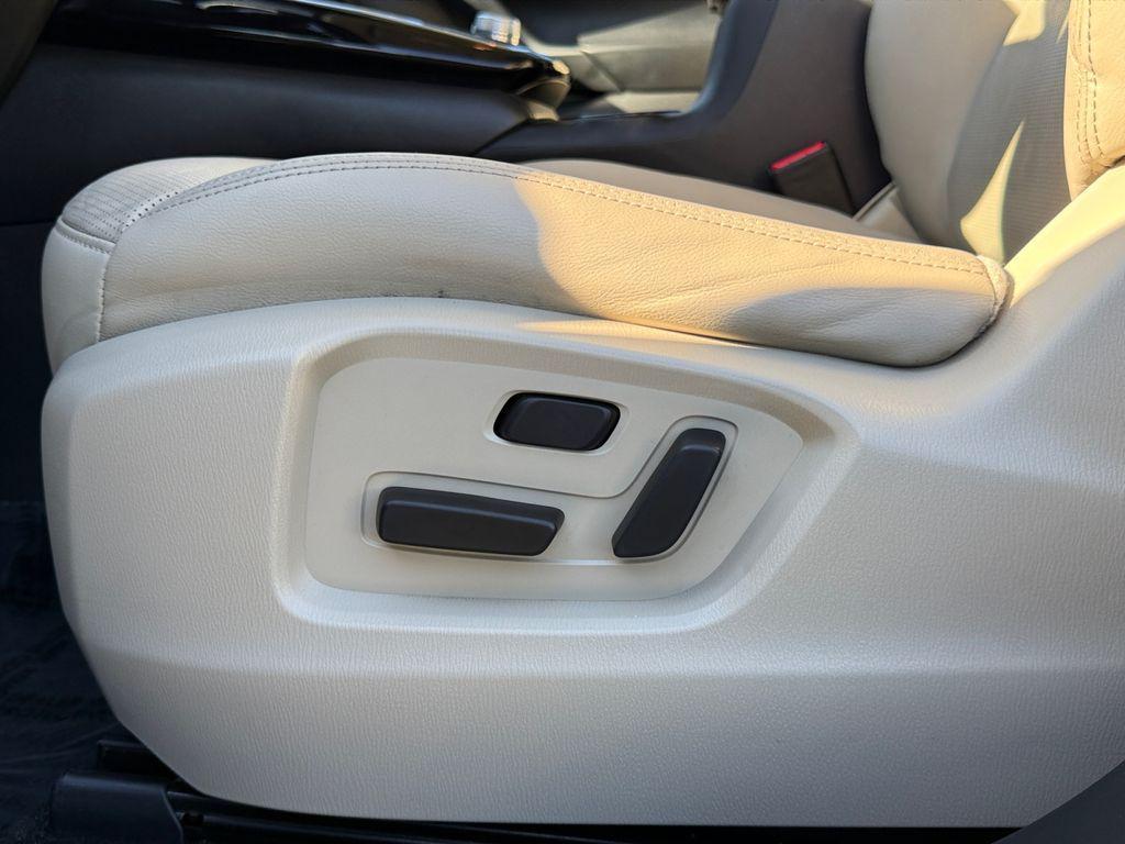 used 2022 Mazda CX-9 car, priced at $25,000