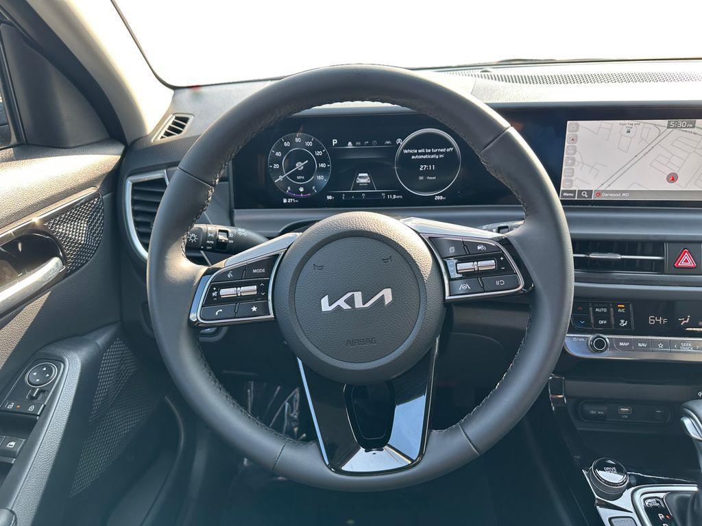used 2025 Kia Seltos car, priced at $24,000