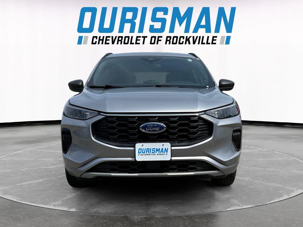 used 2023 Ford Escape car, priced at $20,000