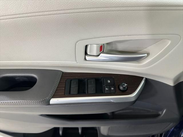 used 2023 Toyota Sienna car, priced at $39,500