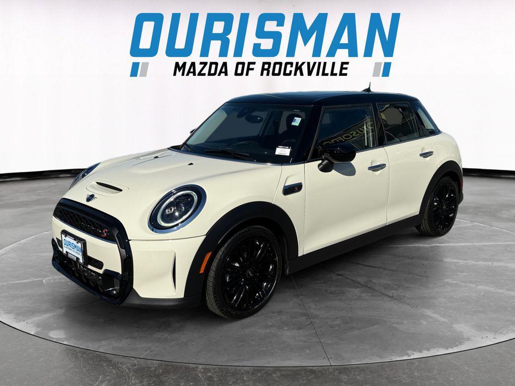 used 2023 MINI Hardtop car, priced at $25,000