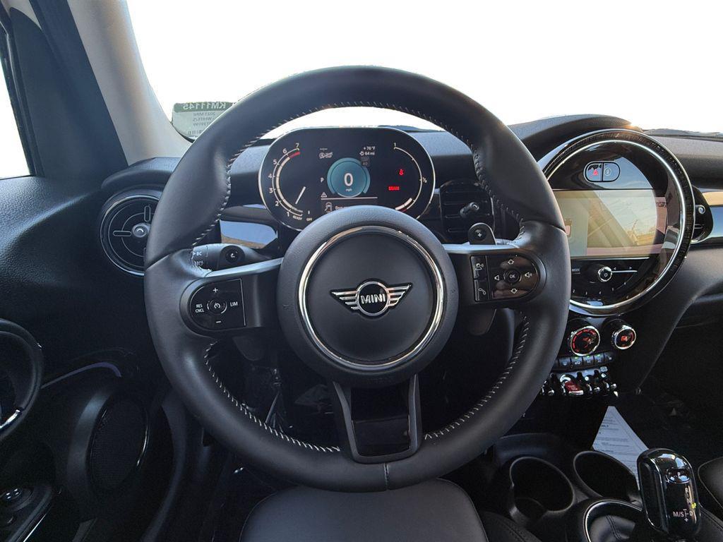 used 2023 MINI Hardtop car, priced at $25,000