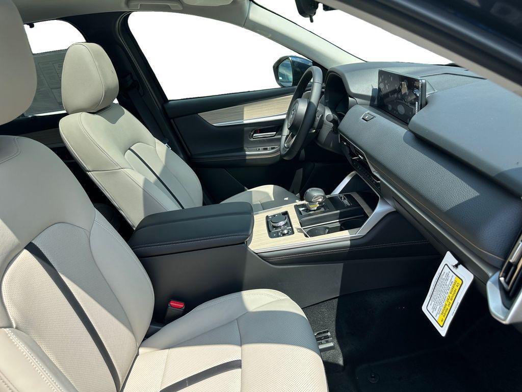 new 2025 Mazda CX-90 car, priced at $39,231