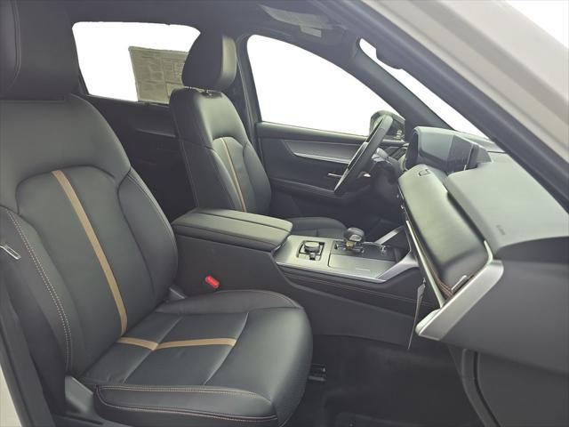 new 2025 Mazda CX-70 car, priced at $47,156