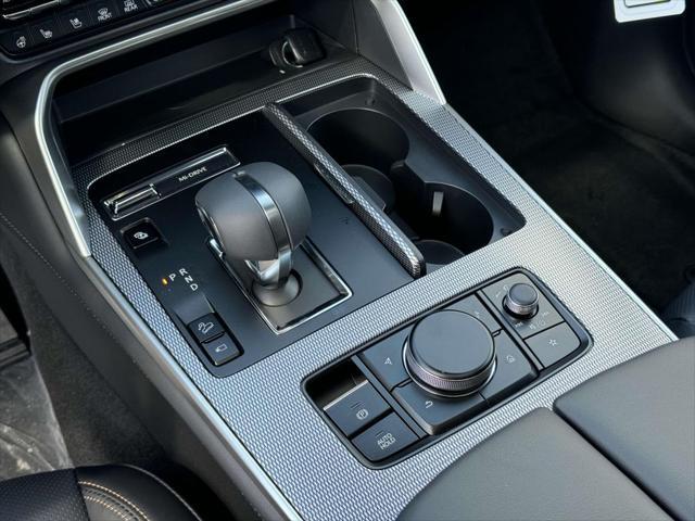 new 2025 Mazda CX-70 PHEV car, priced at $57,294