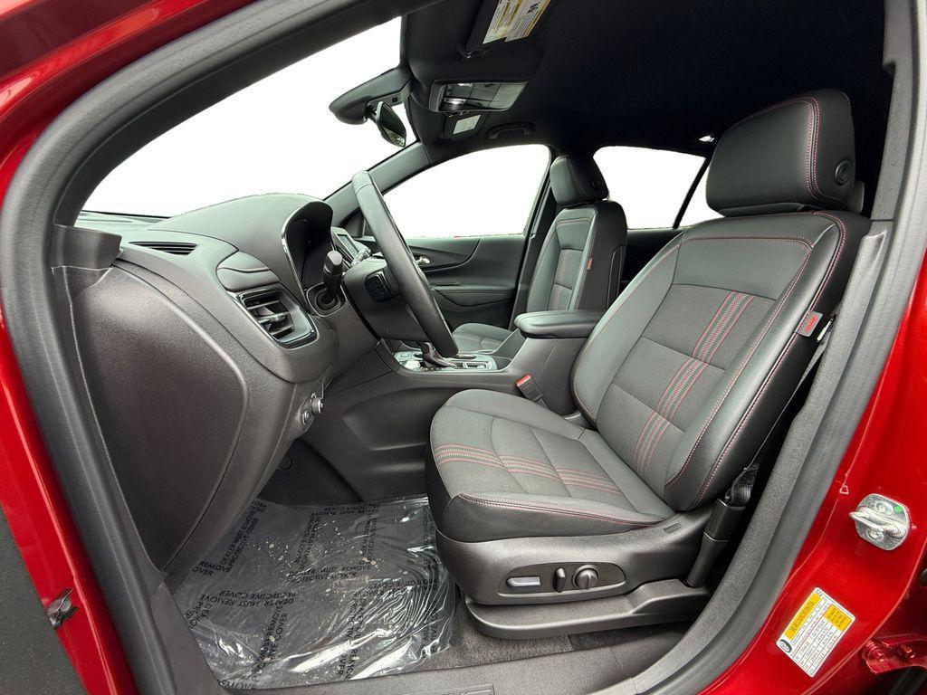 used 2024 Chevrolet Equinox car, priced at $23,000